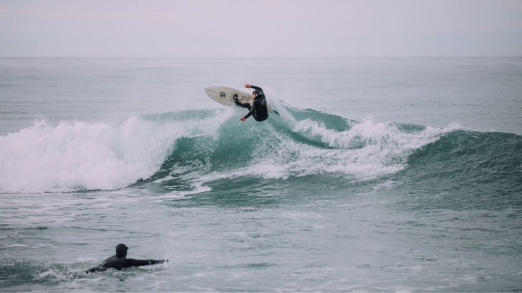  sådan surfer du: Lær at surfe på en dag